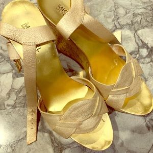 Michael Kora gold wedges